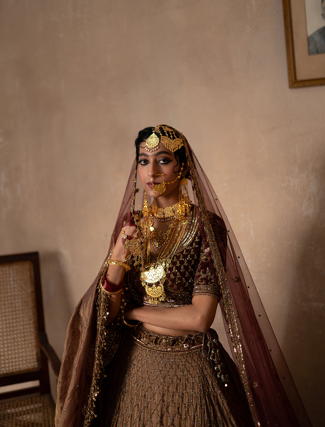 THE CHAAND-DASTAAN LEHENGA