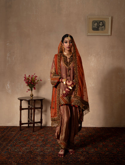 THE GUL-BAAG KURTA PATIALA